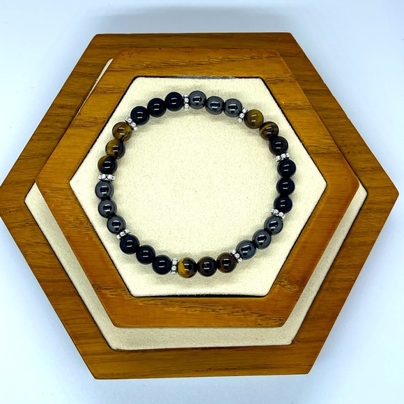 🎁 Women’s Triple Protection Bracelet 🎄 - Picture 2 of 5